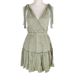 GILLI Woman's Garden Floral Dress Size M